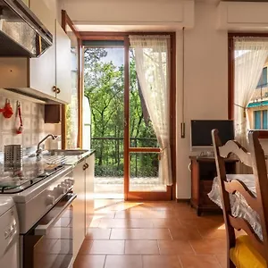 https://sunflower-apartment.hotelitalianriviera.com